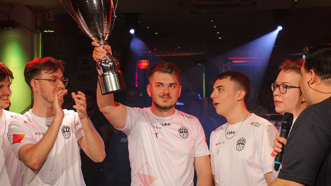 BACK-TO-BACK ESL MEISTERSCHAFT CHAMPIONS