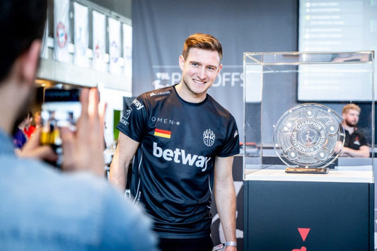 Der_Gaucho10 continues career at Borussia Mönchengladbach